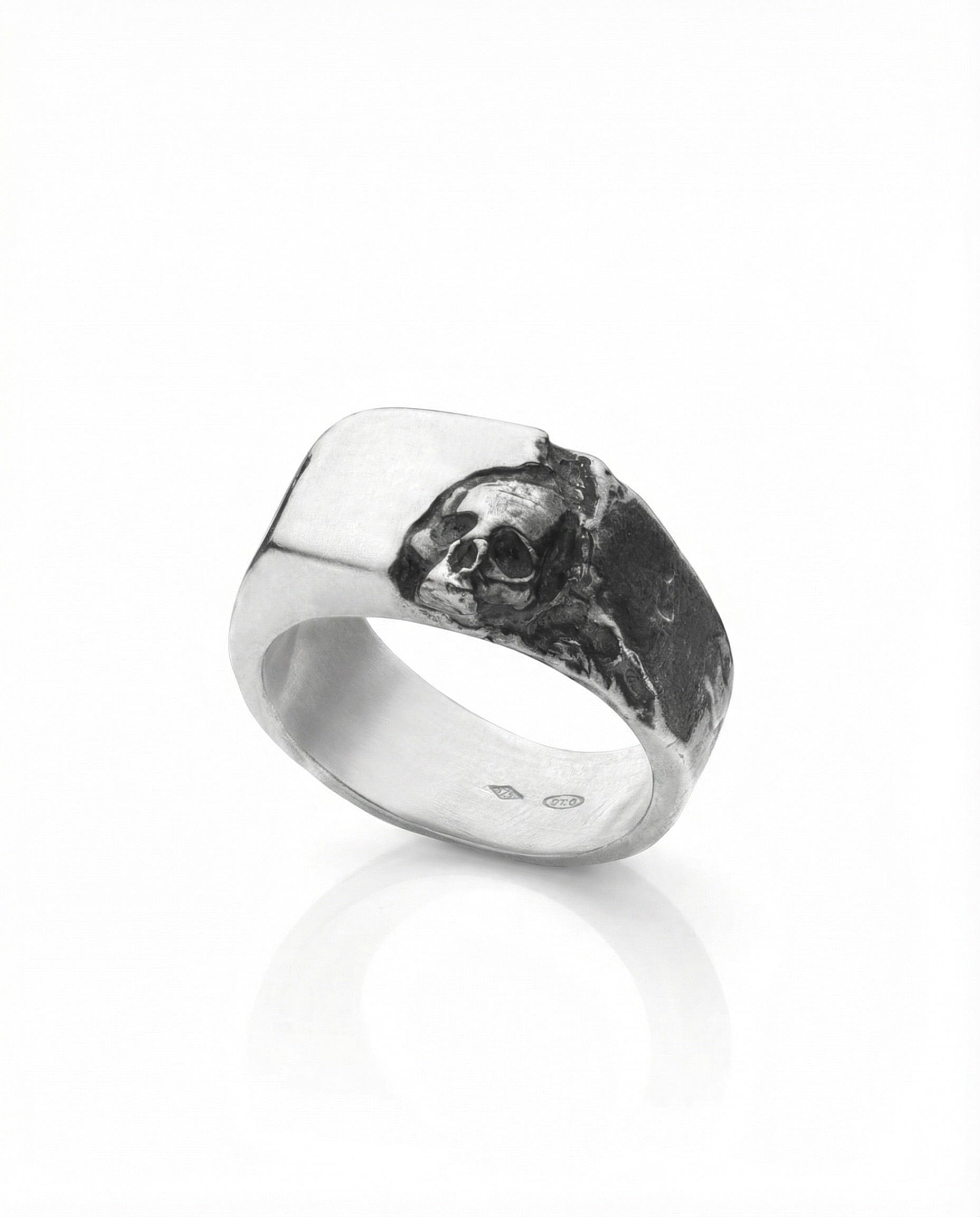 MEMENTO MORI Skull Signet Ring | Black Rock Jewel
