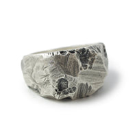 Men's ring Band carved raw - Black Rock Jewel
