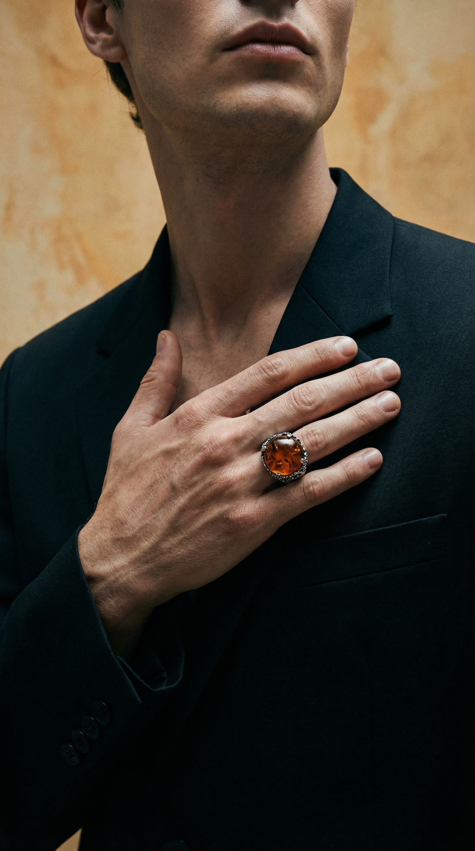 Find Your Signature Ring: The Ultimate Guide for the Confident Man