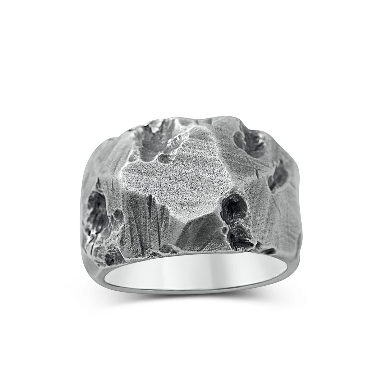 Men's ring Band carved raw - Black Rock Jewel