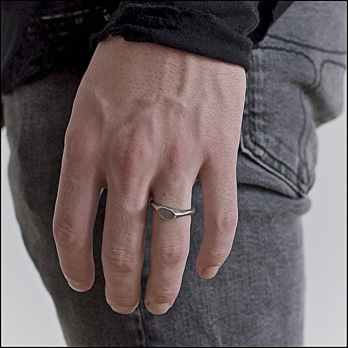 Men's ring Signet cliff thin - Black Rock Jewel