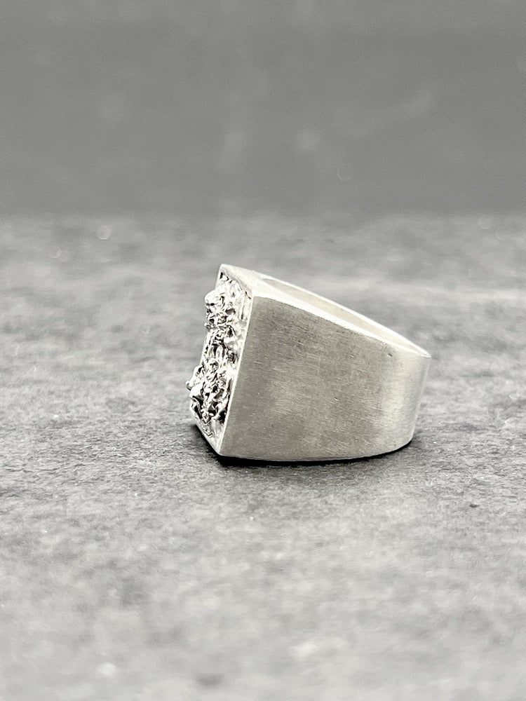 Signet lava ring - Black Rock Jewel