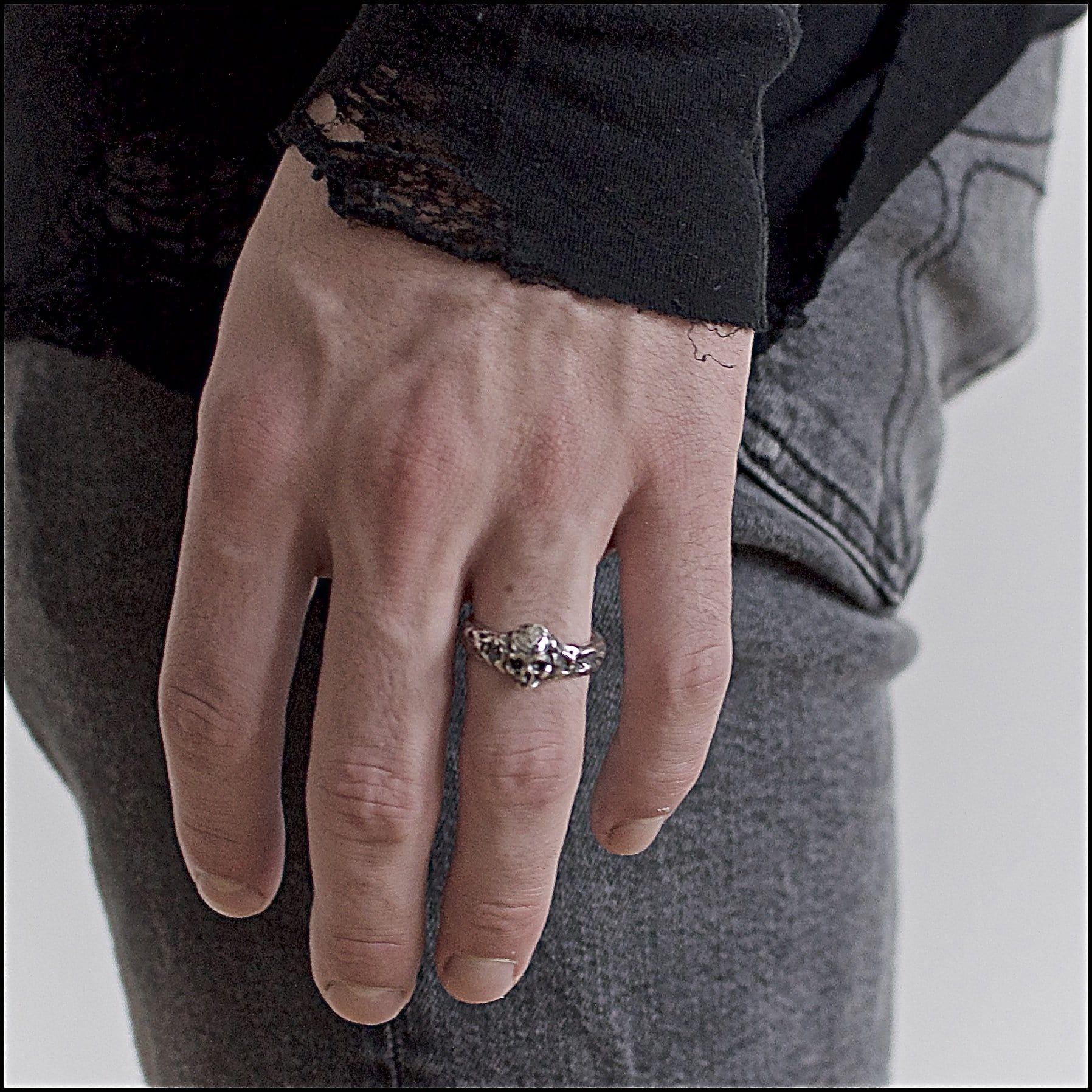 Skull ring Band thin - Black Rock Jewel
