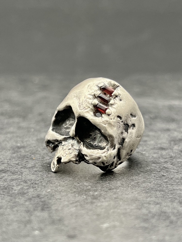 The Skull ring with red garnet stone - Black Rock Jewel
